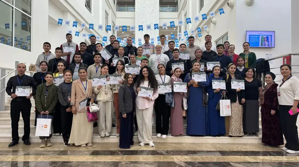 UNFPA Volunteers Participate in Debates and Sports Events in Ashgabat