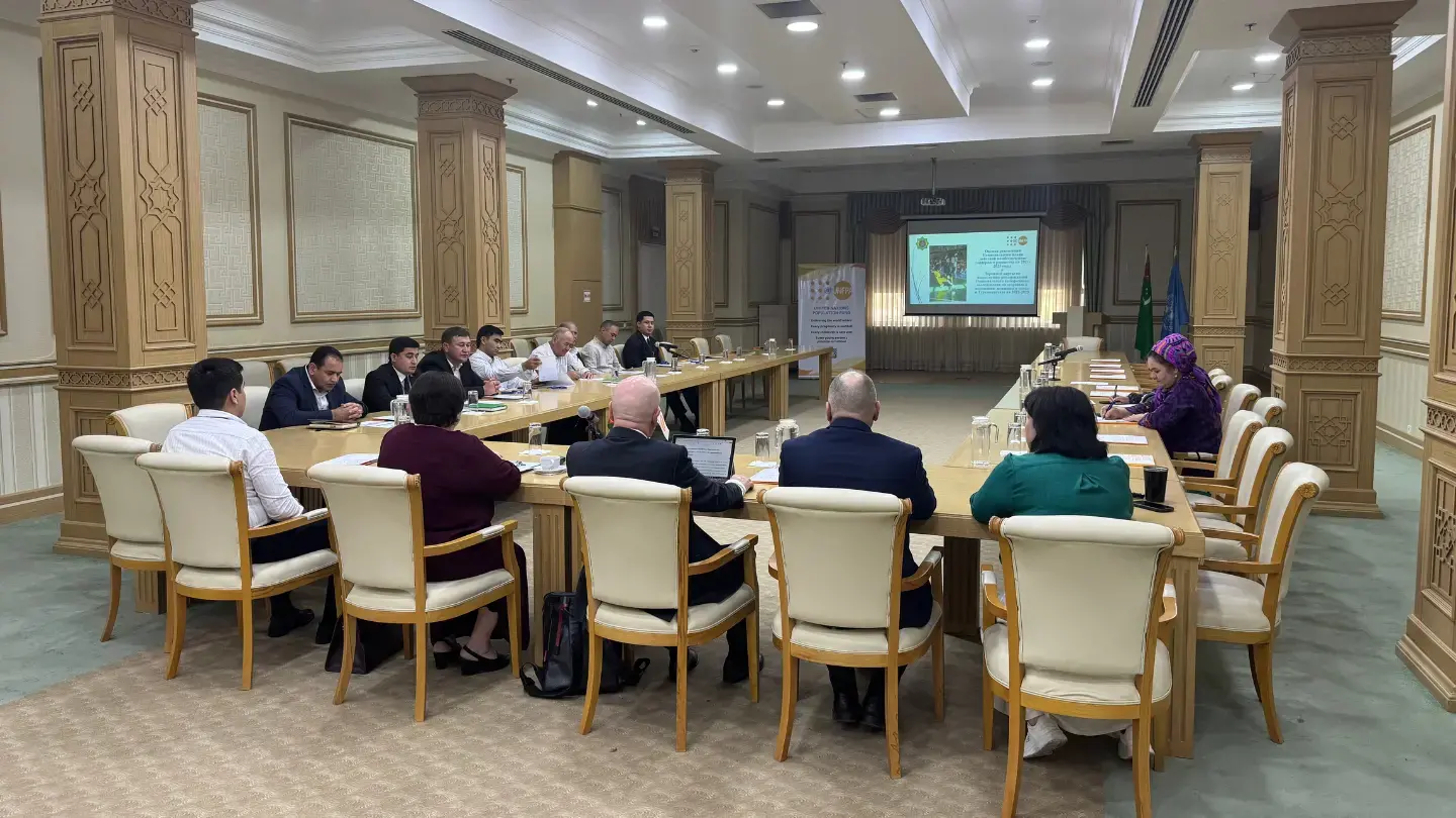 Roundtable in Ashgabat Marks the Beginning of UNFPA's Series of Events on Gender Equality